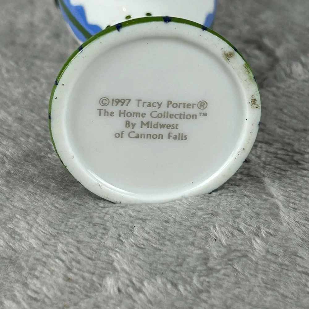 Tracy Porter The Home Collection trinket box shaped like vase, w/bird on grapes